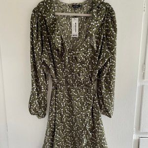 Plus Ditsy Floral Long Sleeve Wrap Dress